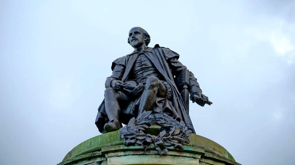 A statue of William Shakespeare.