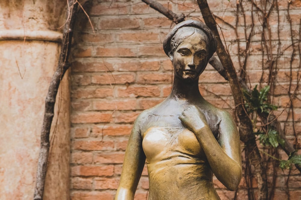 A statue of Juliet from Romeo and Juliet.